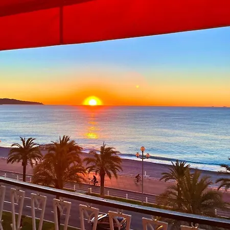 Riviera: Promenade Des Anglais Seaview Terrace Apartment Nice